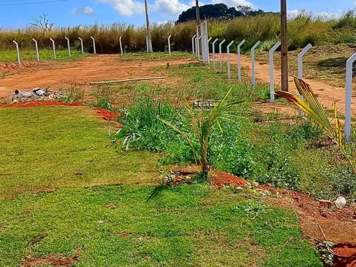 *Chácara de 1.700 metros quadrados  *13 km de Goiânia