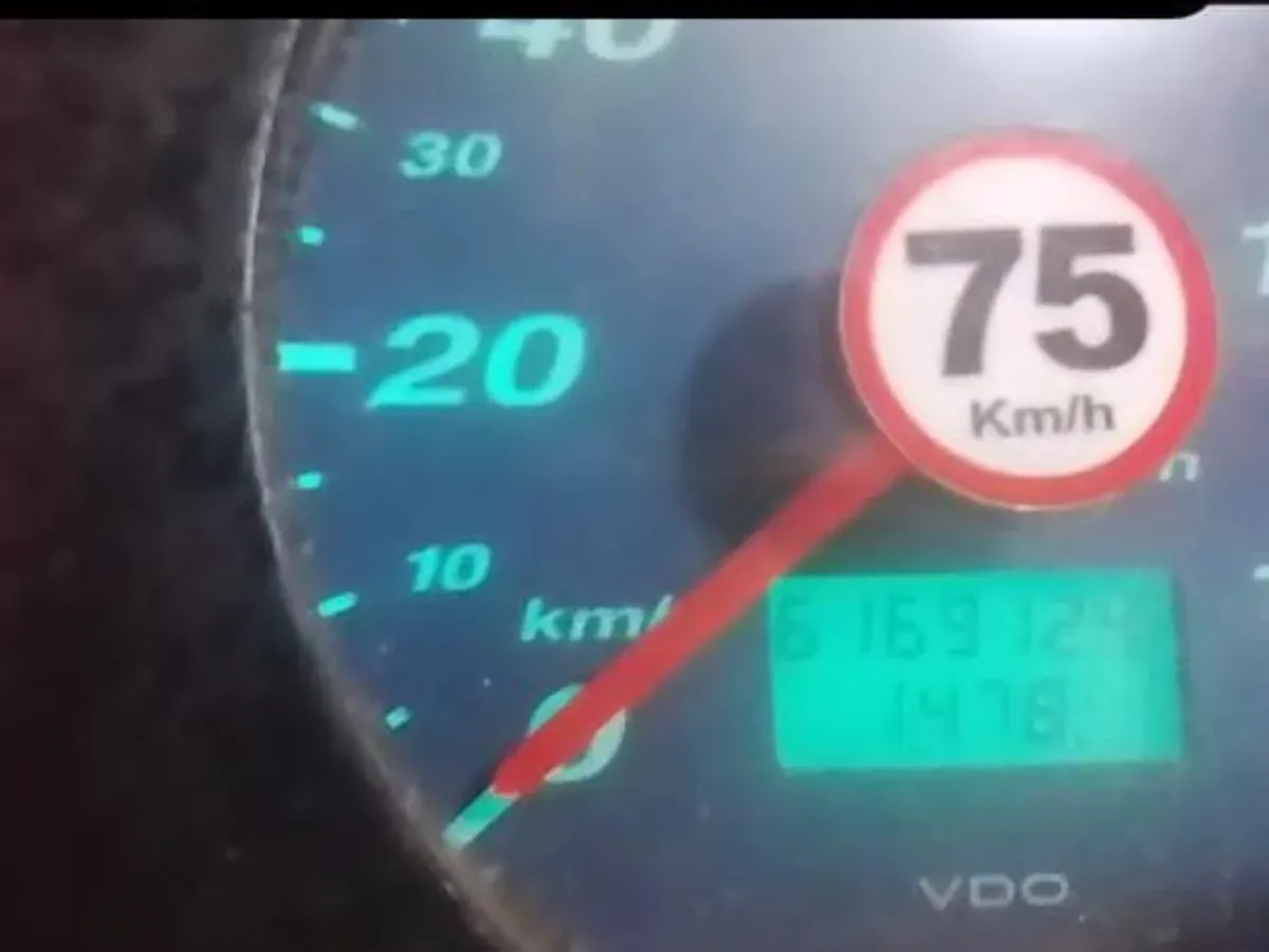 Vendo Ônibus rodoviário vonksvagem com ar condicionado
