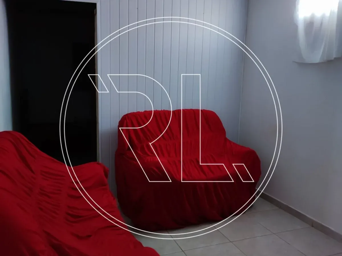 Casa 2/4 no Santa Efigenia  / Caldas Novas