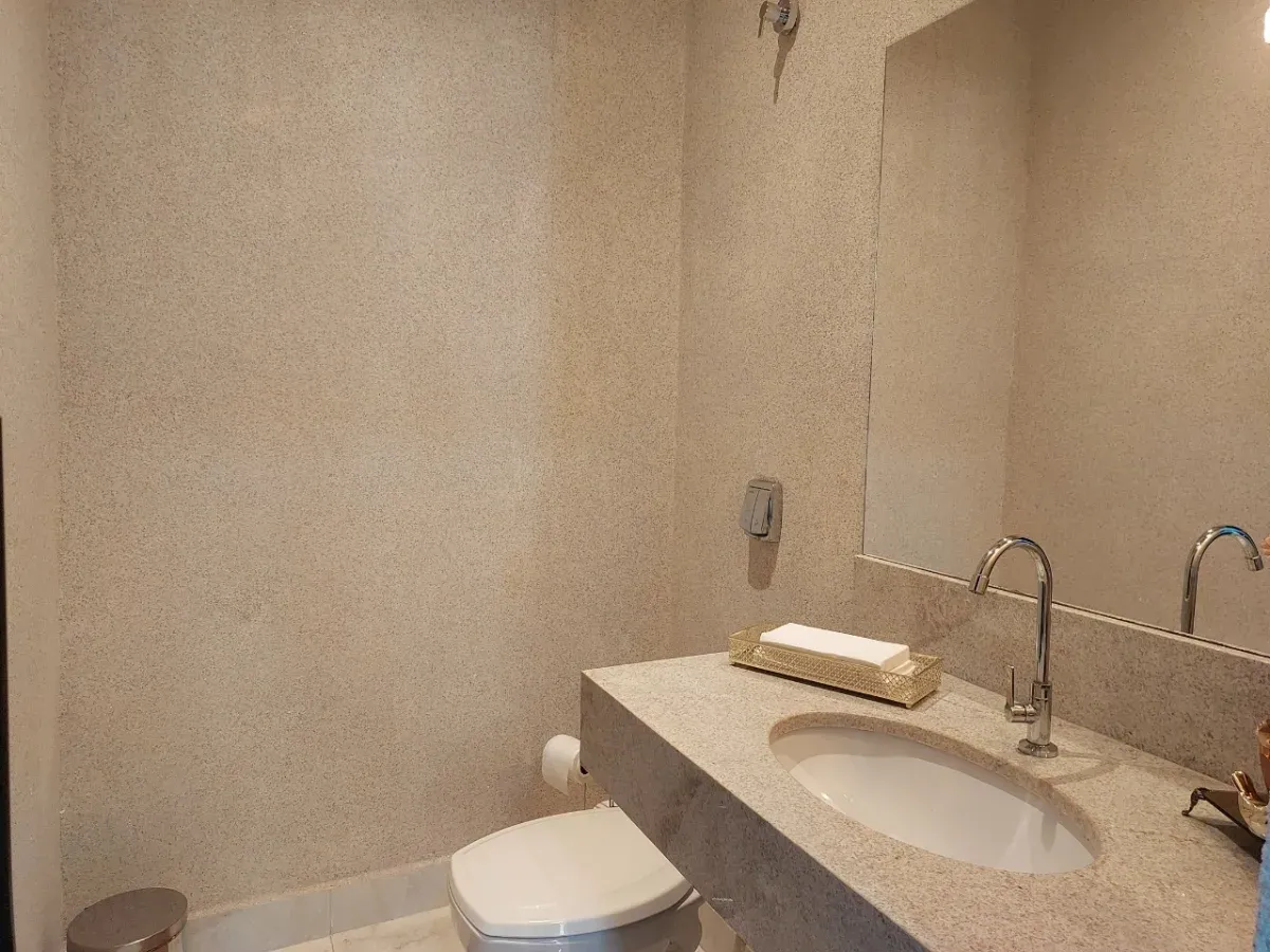 Casa a venda com piscina e área de lazer