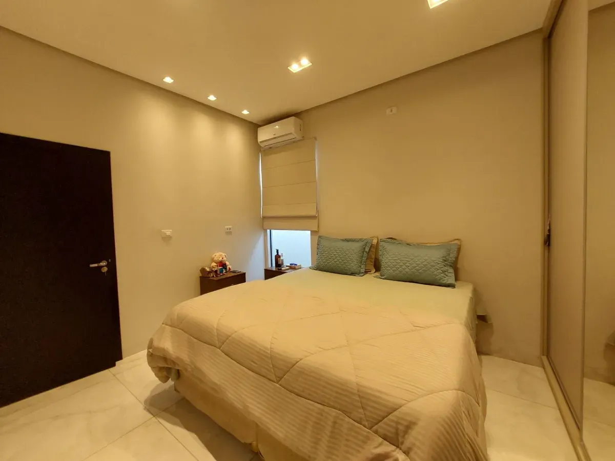 Casa a venda com piscina e área de lazer