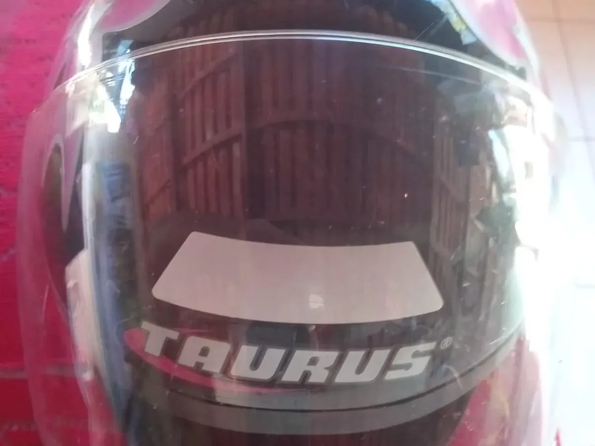 Capacete Taurus Feminino