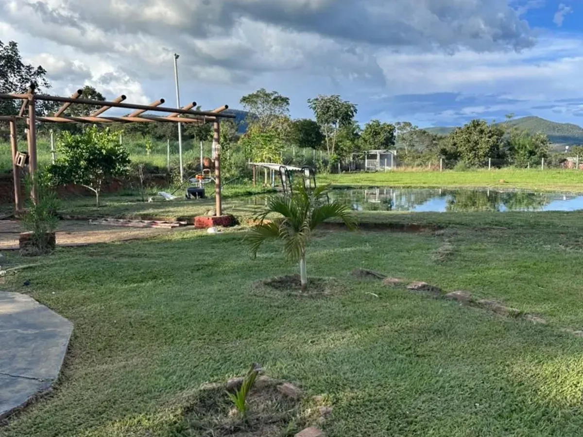 CHÁCARA COMPLETA À VENDA – A 13KM DA CIDADE
