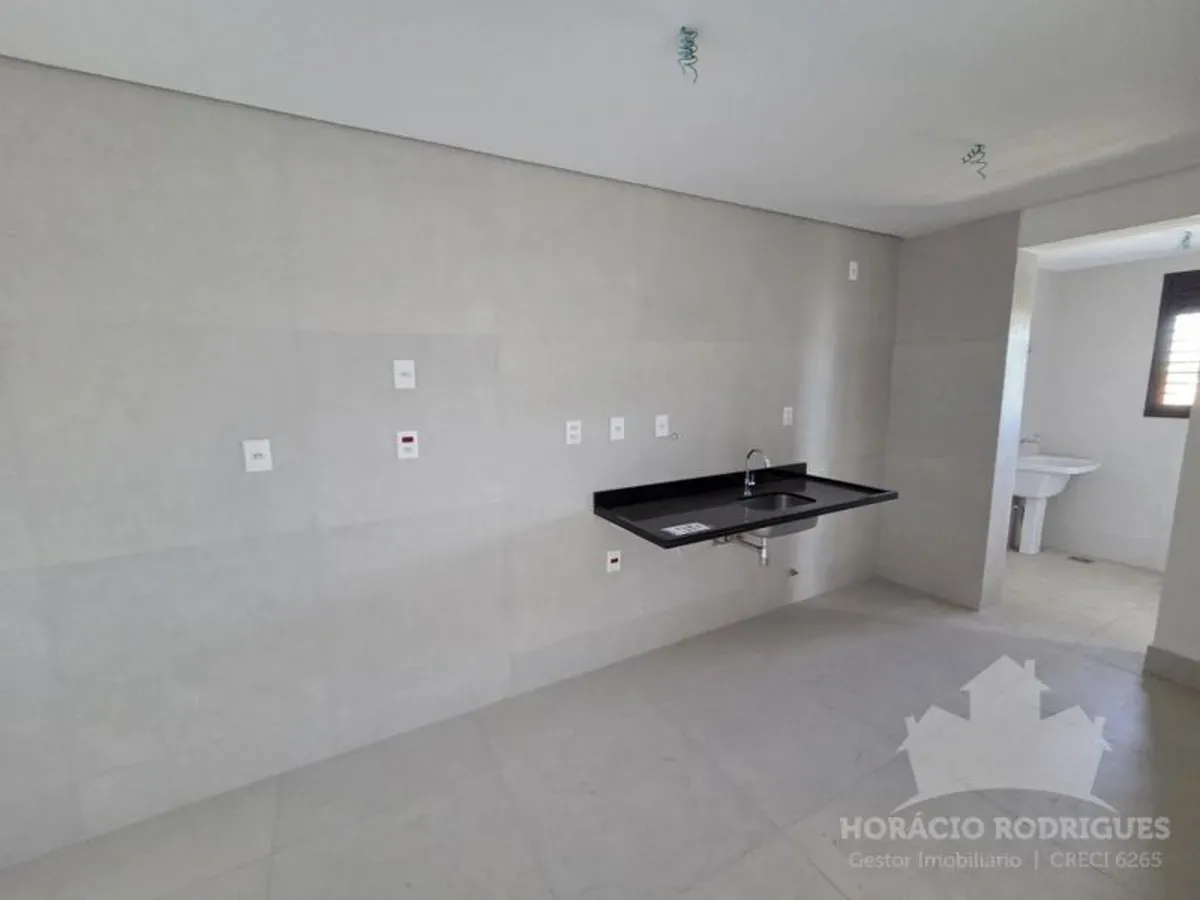 APARTAMENTO NO EDIFÍCIO ÉVORA – CUIABÁ MT