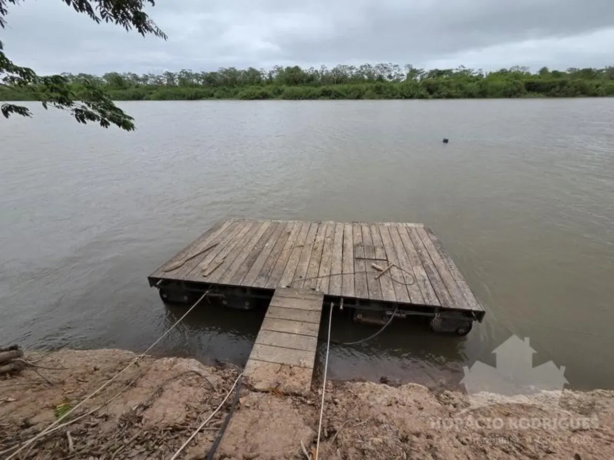 CHÁCARA COM 5.500 M² AS MARGEM DO RIO CUIABÁ – BARÃO DE MELGAÇO- MT -