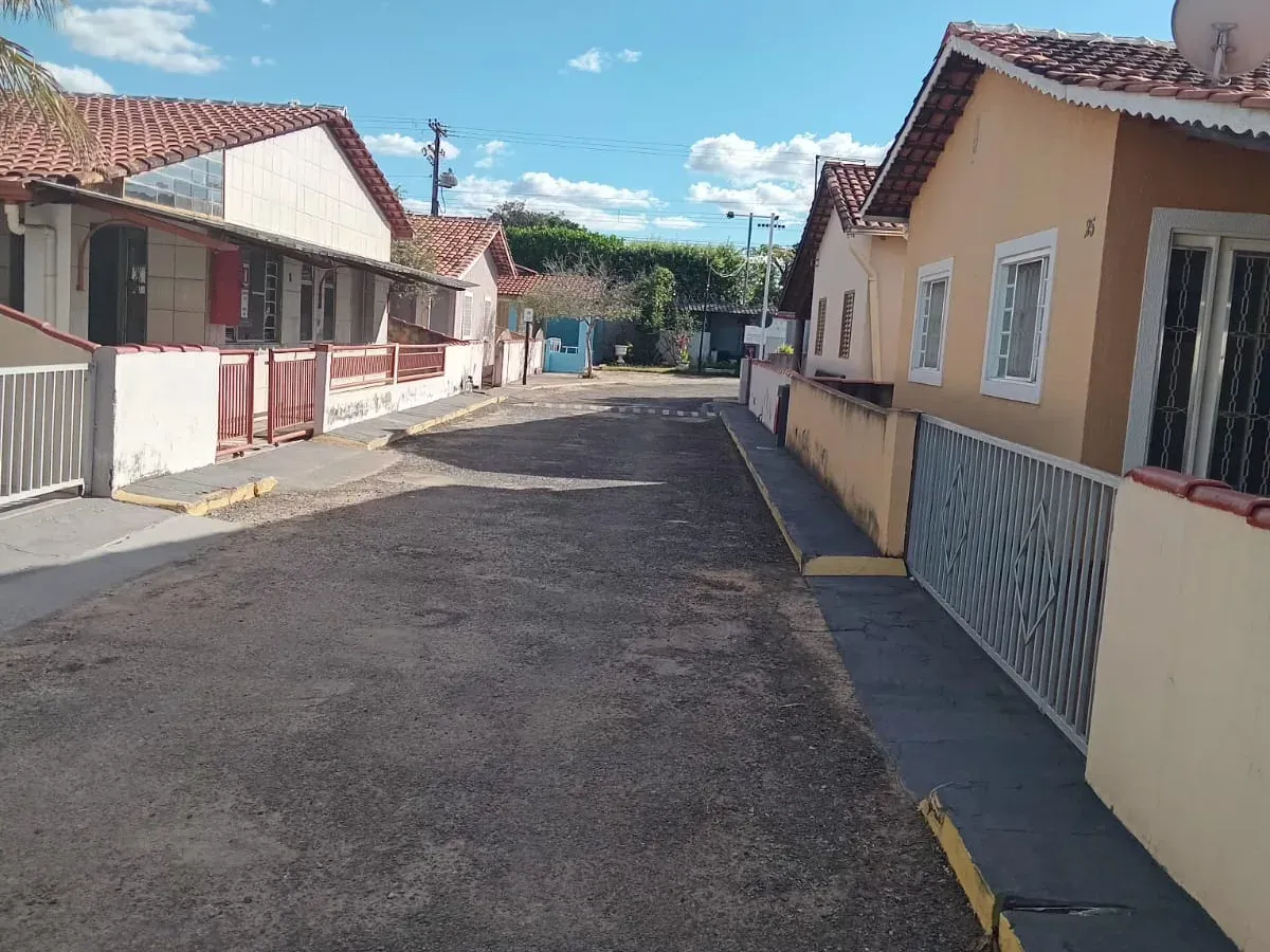 🏡 VENDE-SE CASA EM CALDAS NOVAS – CONDOMÍNIO JATOBÁ